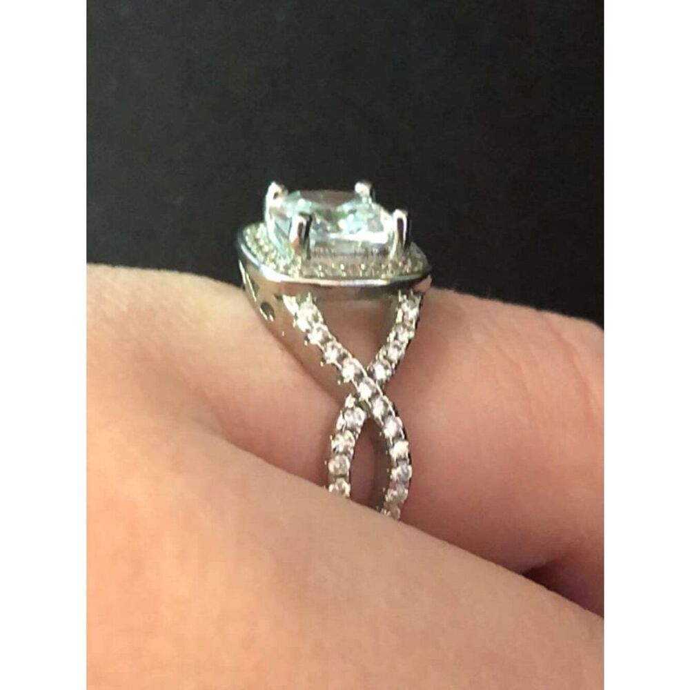 White Platinum Plated with AAA White Diamond Cubic Zirconia Princess Cut Ring - Picture 9 of 9